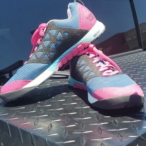 Reebok Nano 4 cross trainers Women's size 9